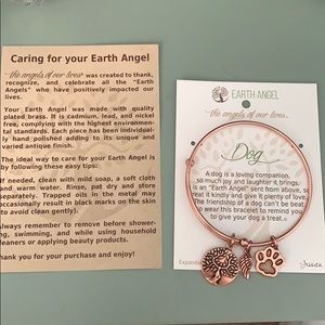 Adjustable bangle bracelet